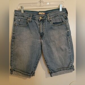 VTG Levi's Women's 515 Cuffed  Denim Shorts Sz 10